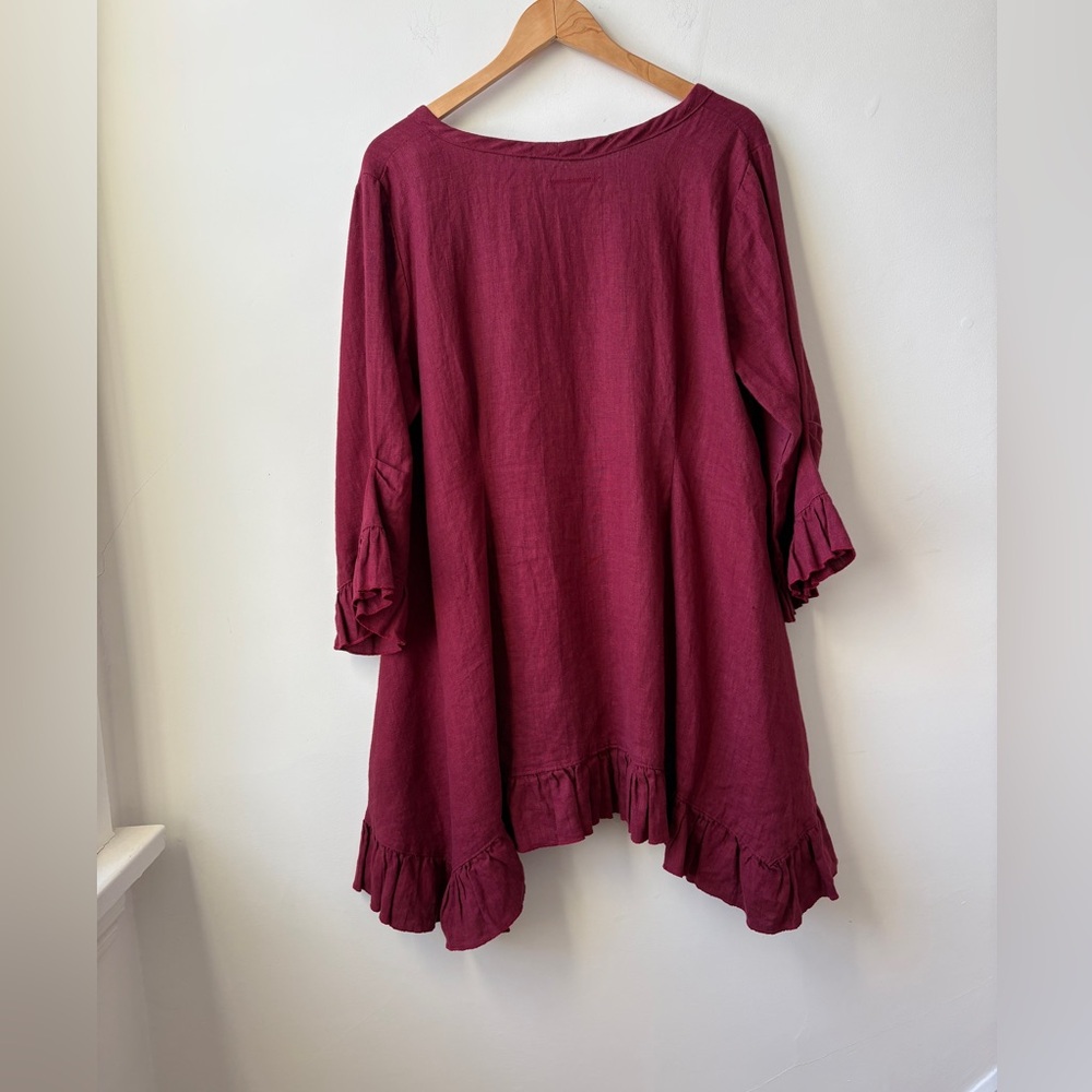 Heart's Desire Butterfly Burgundy Linen Top - Picture 10 of 12
